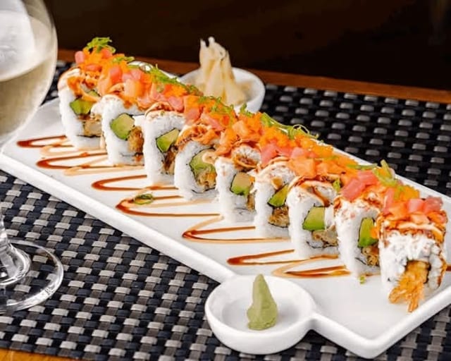 <Carolina Temptation Roll * $22.