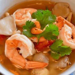 Tom Yum Koong (Shrimp Hot & Sour)